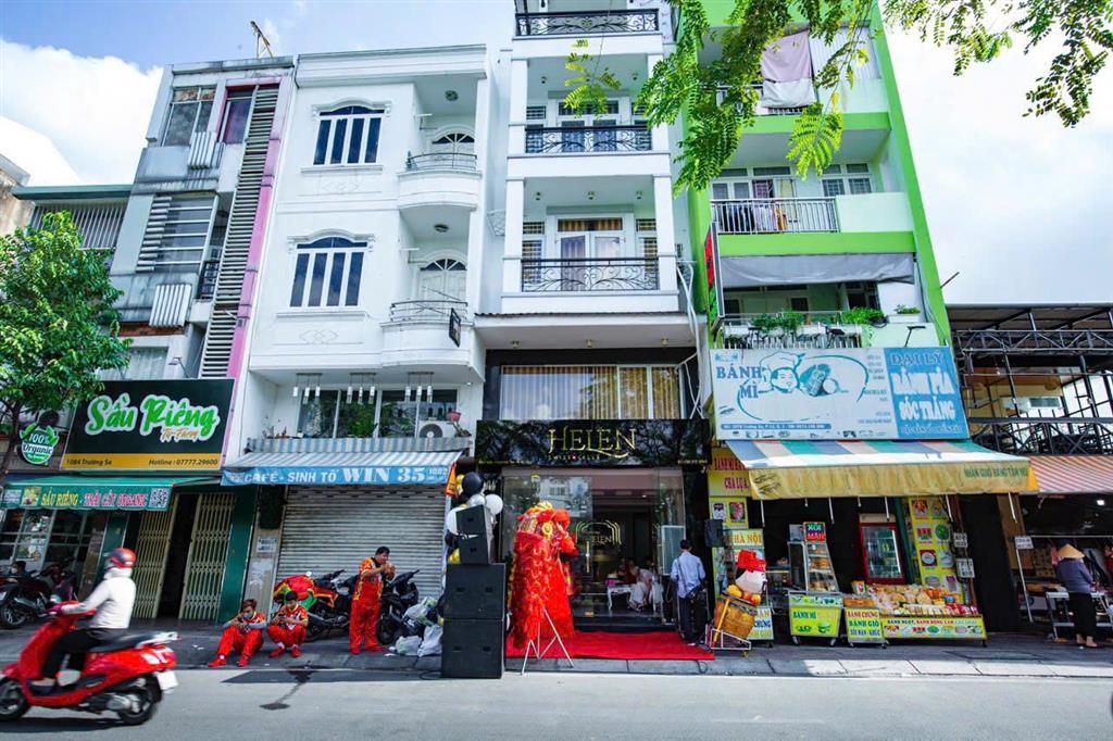 SANG GẤP SPA FULL NỘI THẤT  VÀO KINH DOANH NGAY TẠI TRƯỜNG SA, Q.3 , HỒ CHÍ MINH