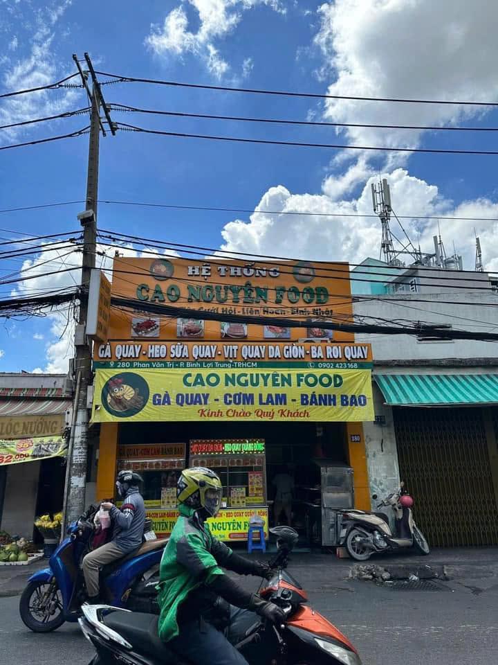 SANG NHƯỢNG QUÁN GÀ QUAY CAO NGUYÊN – MẶT TIỀN PHAN VĂN TRỊ, TP. HỒ CHÍ MINH