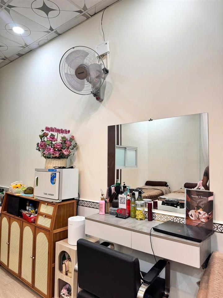 SANG NHƯỢNG TIỆM NAIL – GỘI ĐANG HOẠT ĐỘNG TẠI GÒ VẤP, HỒ CHÍ MINH