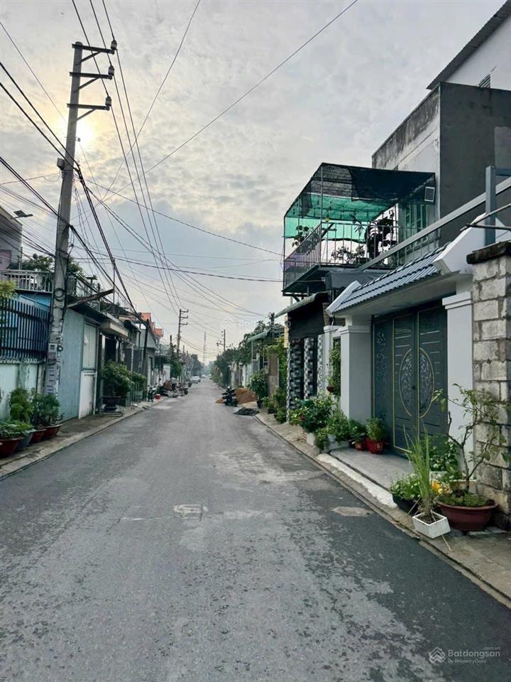 Bán lô đất thổ cư đường nhựa ô tô 2 thông