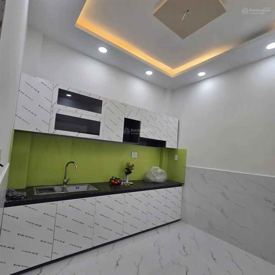 Nhà hẻm 2,5m lưu hữu phước p15q8