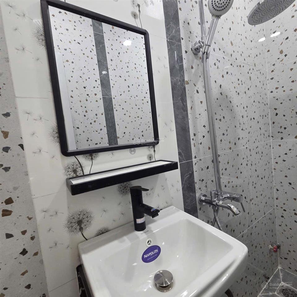 Nhà hẻm 2,5m lưu hữu phước p15q8