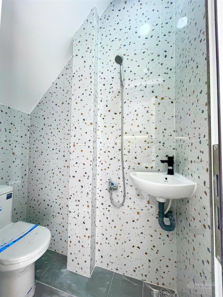 Nhà hẻm 3,5m lưu hữu phước p15q8