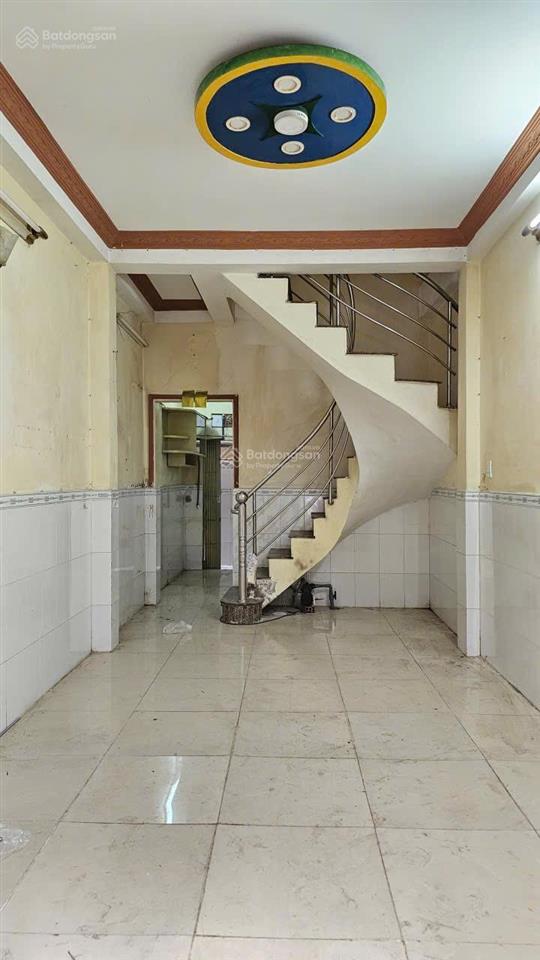 Nhà hẻm lưu hữu phước p15 q8.