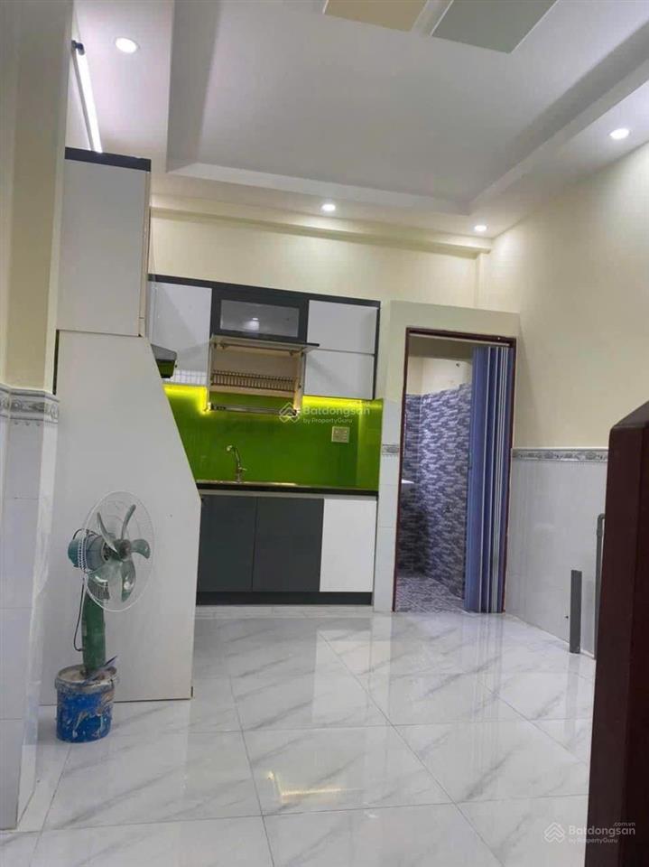 Nhà hẻm bông sao thông ra phạm thế hiển p5 q8 ( gần chợ bùi minh trực )