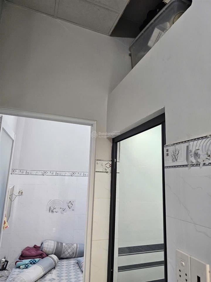 Nhà hẻm đường tùng thiện vương p13 q8