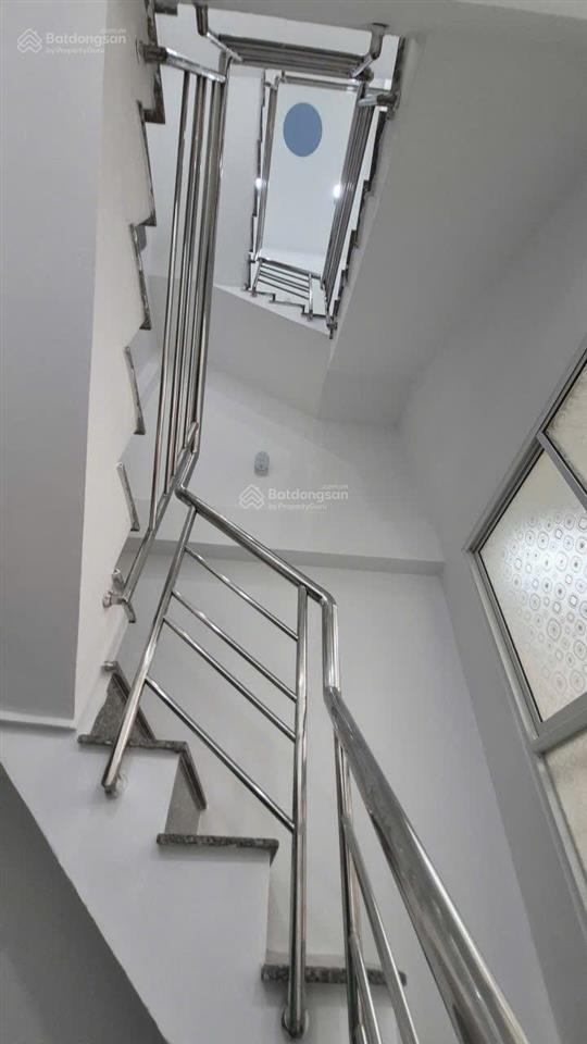 Nhà hẻm 3m lương văn can quận 8