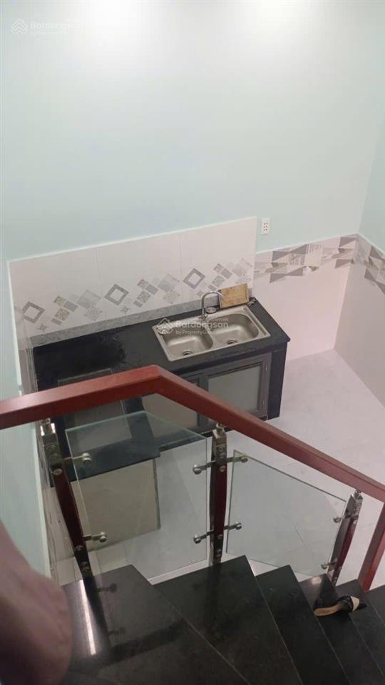 Nhà hẻm 2,5m lưu hữu phước p15q8