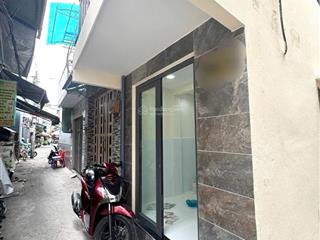 Nhà mới xây 3tầng giá 2ty970 sổ hồng riêng  nhà hẻm đường ba đình p8q8