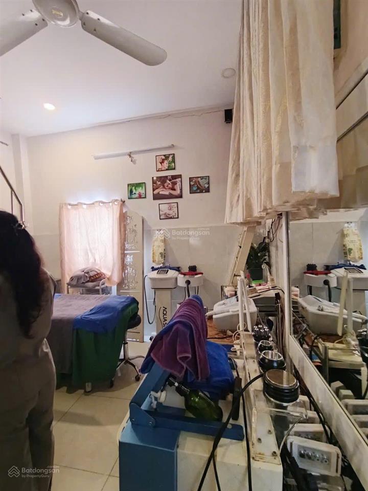 Nhà hẻm xe hơi bùi minh trực p5q8