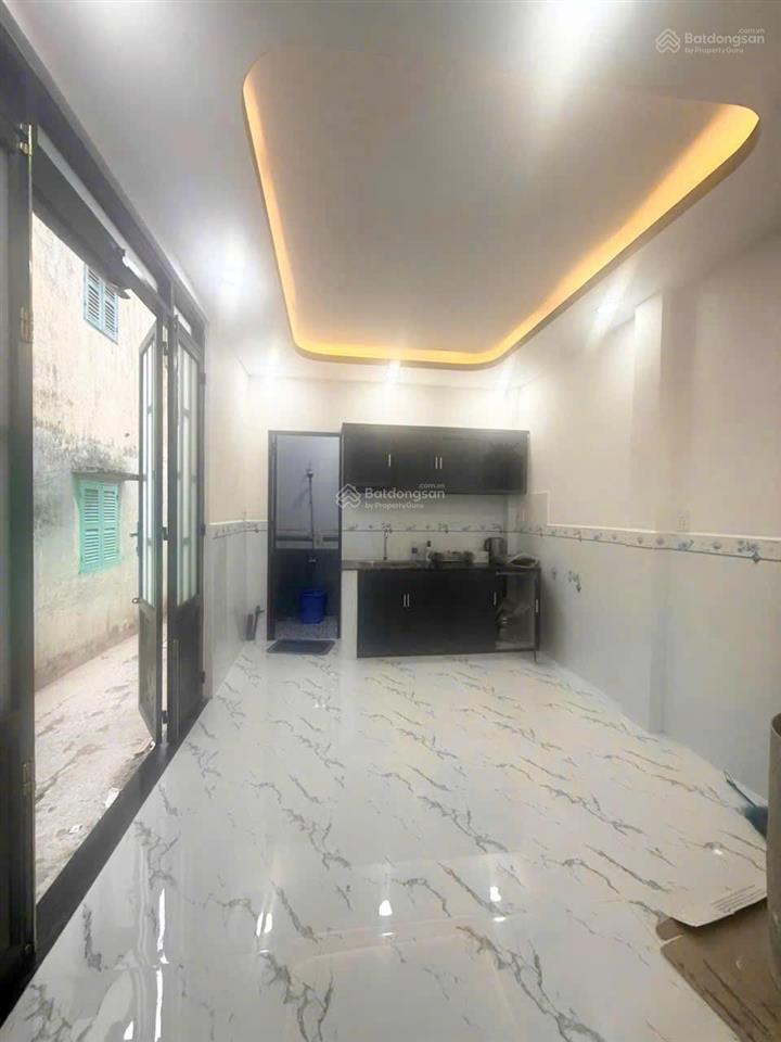 Nhà hẻm 2,5m đường ụ cây p10, q8 cách cầu nguyễn tri phương q5 200m