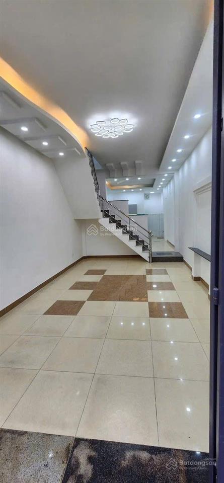Nhà hẻm 3m âu dương lân p3. q8