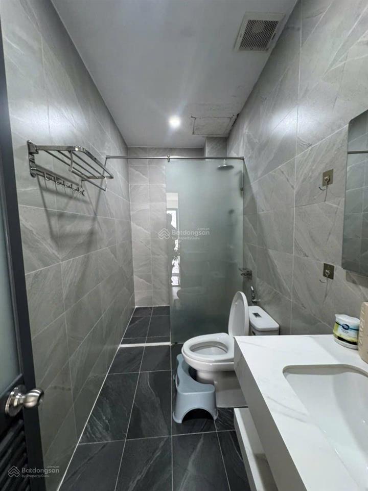 Nhà hẻm thông nguyễn duy p12 q8