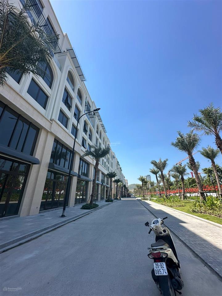 Bán suất ngoại giao căn góc dự án sora bay mặt đường chính hoàng quốc việt  bãi cháy  hạ long