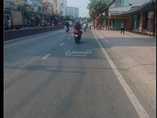 Nhà diện tích khủng. 158m2 hẻm xe hơi tránh nhau. ngang 7,88m vuông vức. tt nhà bè. chỉ 9,8 tỷ