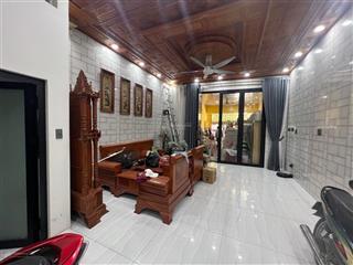 Nhà mặt tiền đường bùi văn ba. 90m2. 4 tầng mới cứng. giá chỉ 10 tỷ. tl