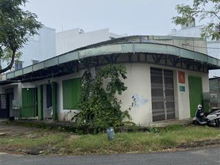 Bán lô đất 2 mặt tiền tặng nhà kiên cố đang cho thuê.  nguyễn hợp 0935 224 ***