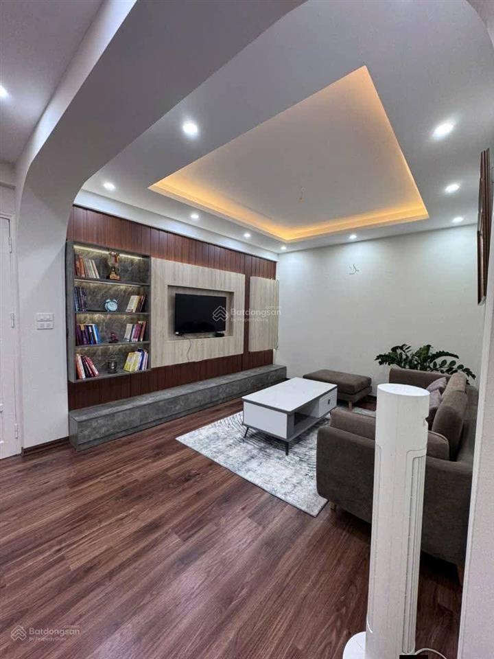 Bán cc tại khu đô thị vĩnh hoàng, 4,9 tỷ, 81m2, 3pn, 2wc, giá tốt, uy tín