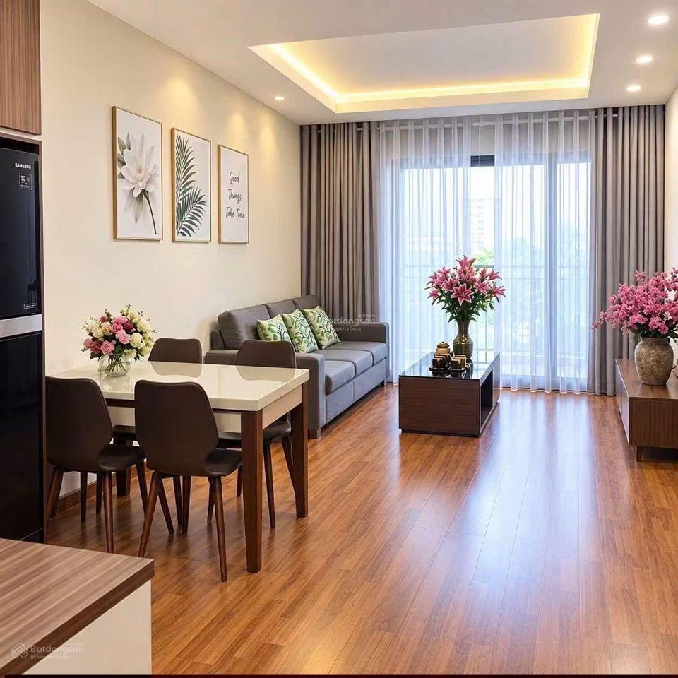 Bán cc hồng hà tower, 3,55 tỷ, 60m2, 2pn + 2wc, hàng hiếm tại view đẹp