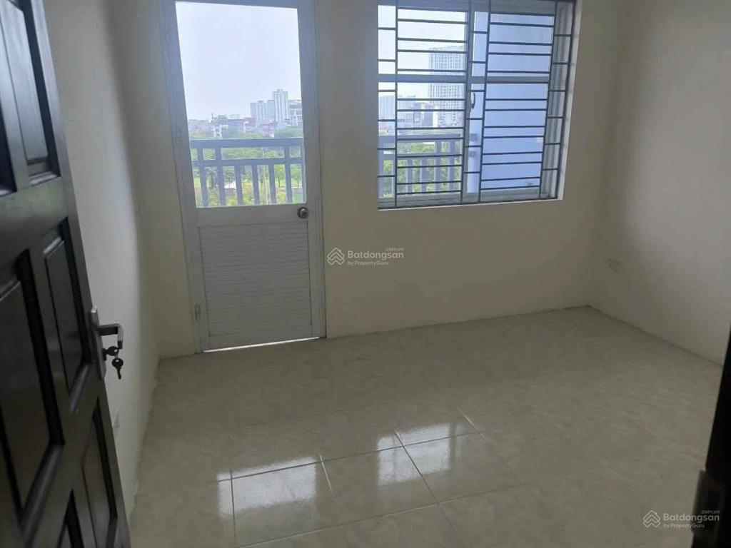 Bán căn hộ 2pn, 1wc tại khu di dân đền lừ iii, giá siêu hời chỉ với 3,9 tỷ, 63m2