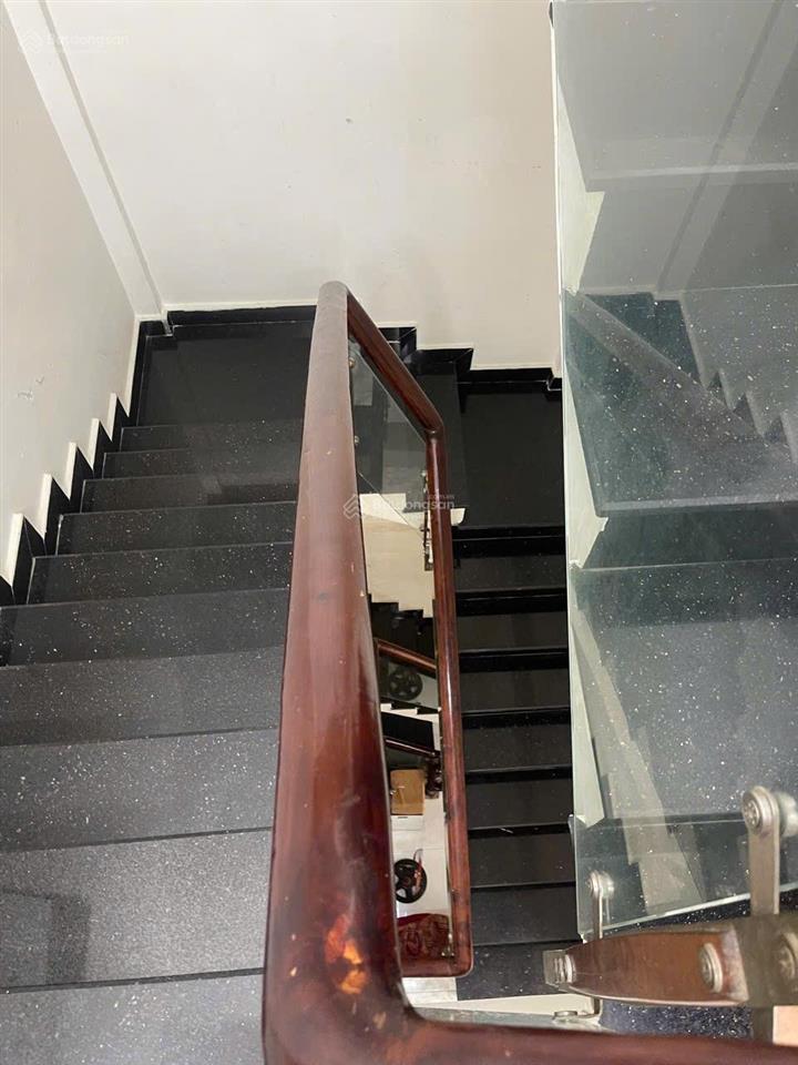 Bán nhà mặt tiền tân khai, 9 tỷ, sd 150m2, 3pn, 2wc, p minh phụng, hcm