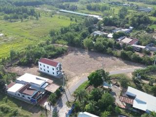 Cần bán gấp lô đất vườn thổ cư dt 716m2 (khu vực lên thổ cư được) shr giá chỉ từ 2,1tr/ m2