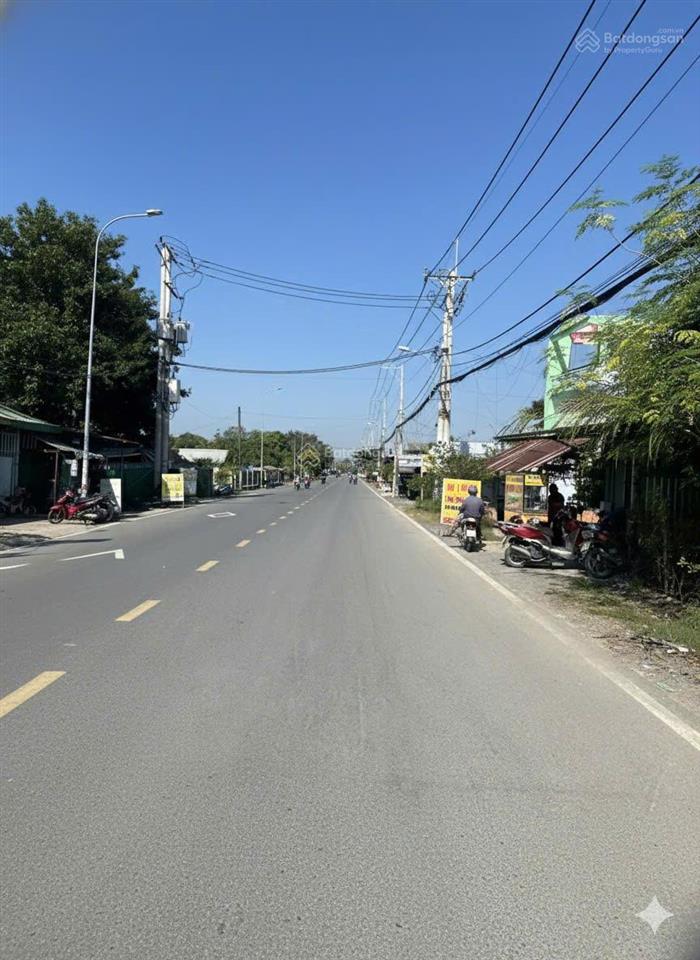 Cần bán gấp lô đất vườn thổ cư dt 716m2 (khu vực lên thổ cư được) shr giá chỉ từ 2,1tr/ m2