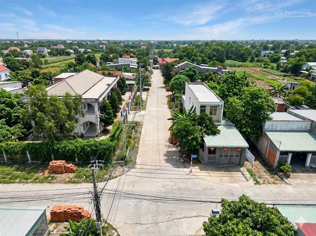 Em cần bán lô đất vườn thổ cư tại tân an hội  dt 10x50m  chỉ nhỉnh 2tỷ  nhựa 7m  1/ lê văn khạ
