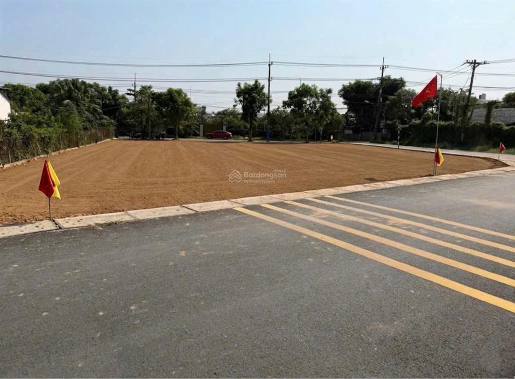 Mặt tiền kinh doanh tl2  sát chợ việt kiều  chỉ đầu 2 tỷ nhỏ! diện tích đẹp 6x17m full thổ cư