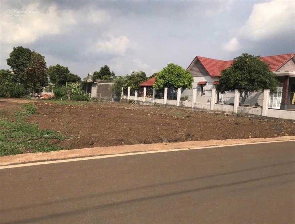 Cần bán lô đất 3500m2 sẵn gần 500m2 thổ cư mặt tiền ngay cây trôm mỹ khánh  chỉ hơn 2,5tr/m2