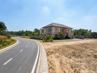 Cần bán lô đất 3500m2 sẵn gần 500m2 thổ cư mặt tiền ngay cây trôm  giá chỉ hơn 2,5tr/m2