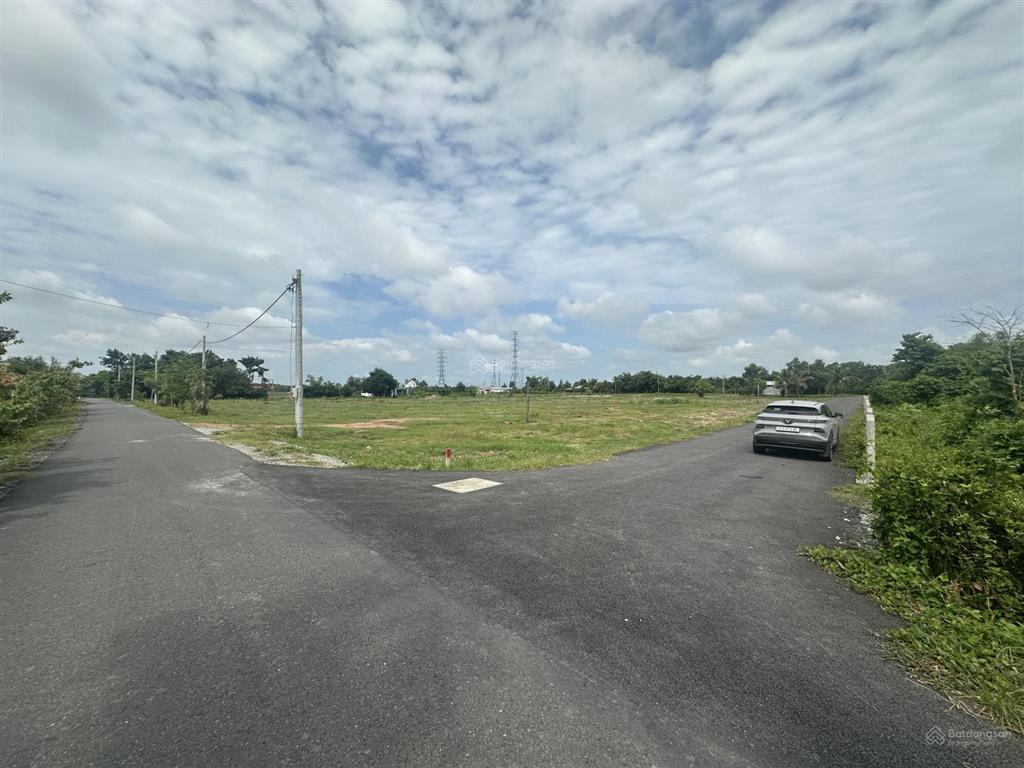 Kdc tân an hội  tphcm
nền full thổ cư 100m2 (5x20m)
chỉ nhỉnh 1 tỷ **.
ngân hàng hỗ trợ vay cao