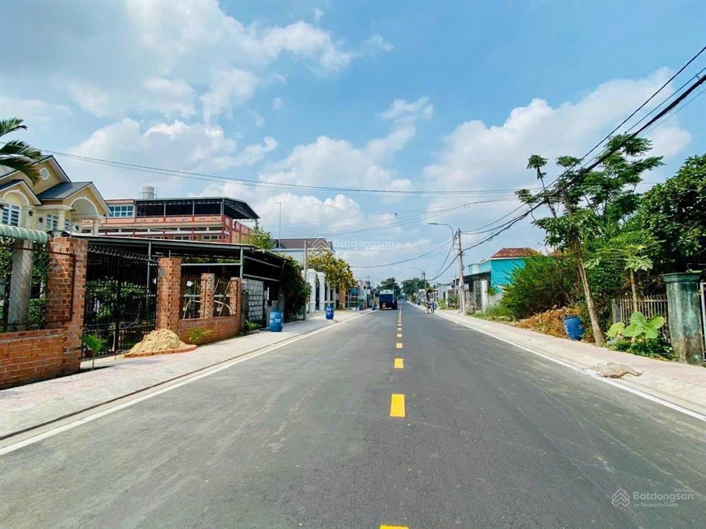Đất mặt tiền ngay đường tỉnh lộ 2  củ chi tphcm
giá bán nhanh 2 tỷ 1 (bao thuế phí sang tên)