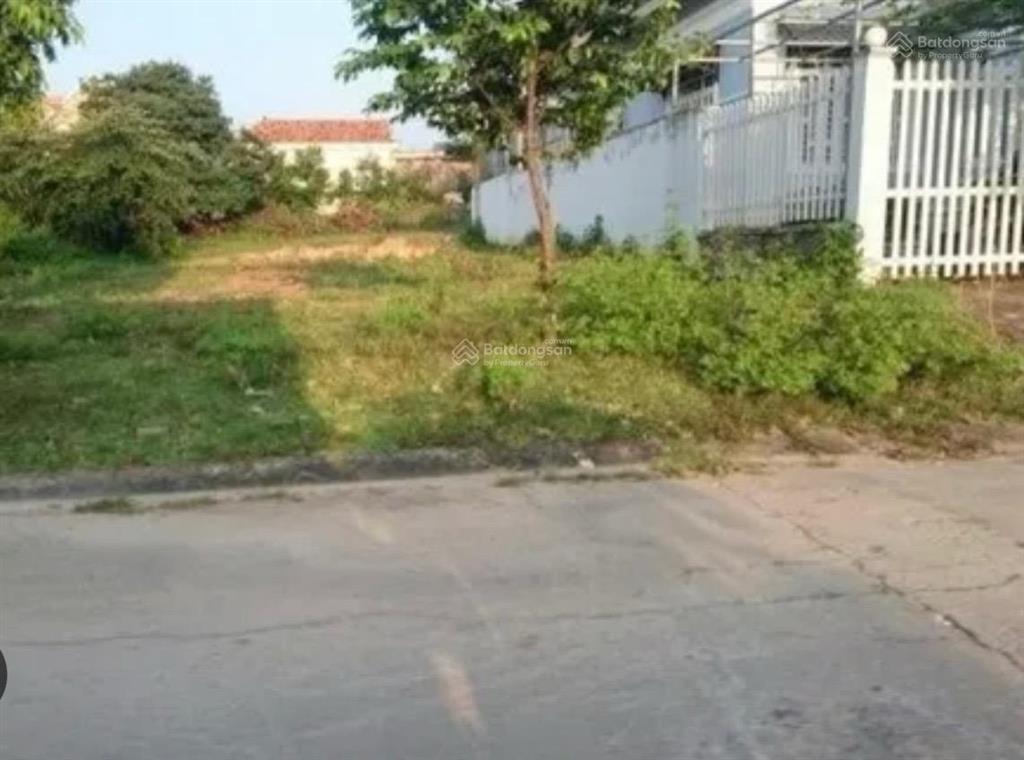 Em cần bán lô đất thổ cư ngay mặt tiền đường nhựa lớn 12m tại củ chi  diện tích 100m2  1 tỷ 2