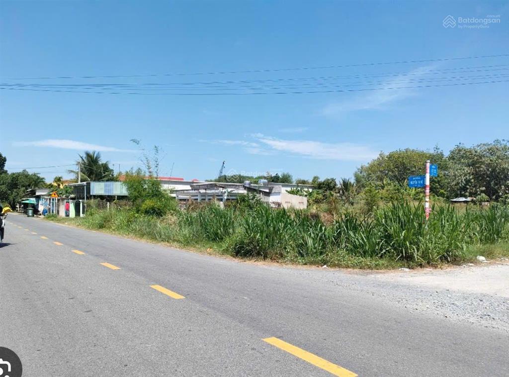 100m2 đất mặt tiền nhựa xe hơi tại củ chi. giá em bán thiện chí 1 tỷ 180 (em bao thuế phí sang tên)