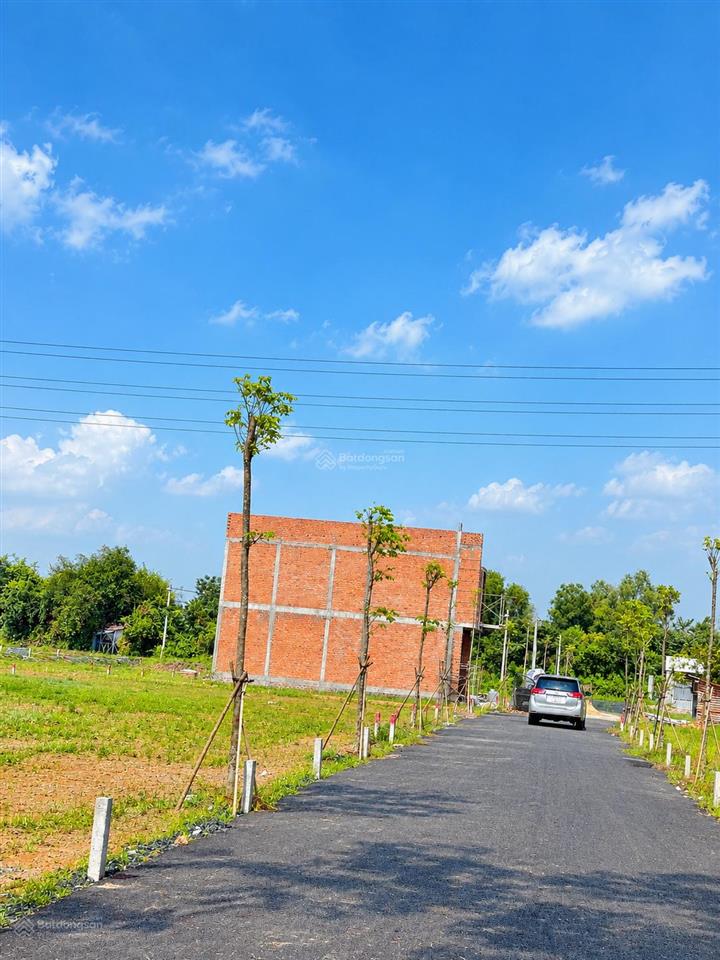 Lô đất đô thị full thổ cư dt 100m2 chỉ 1tỷ4 tại củ chi tphcm. mặt tiền đường nhựa nhà nước 7m
