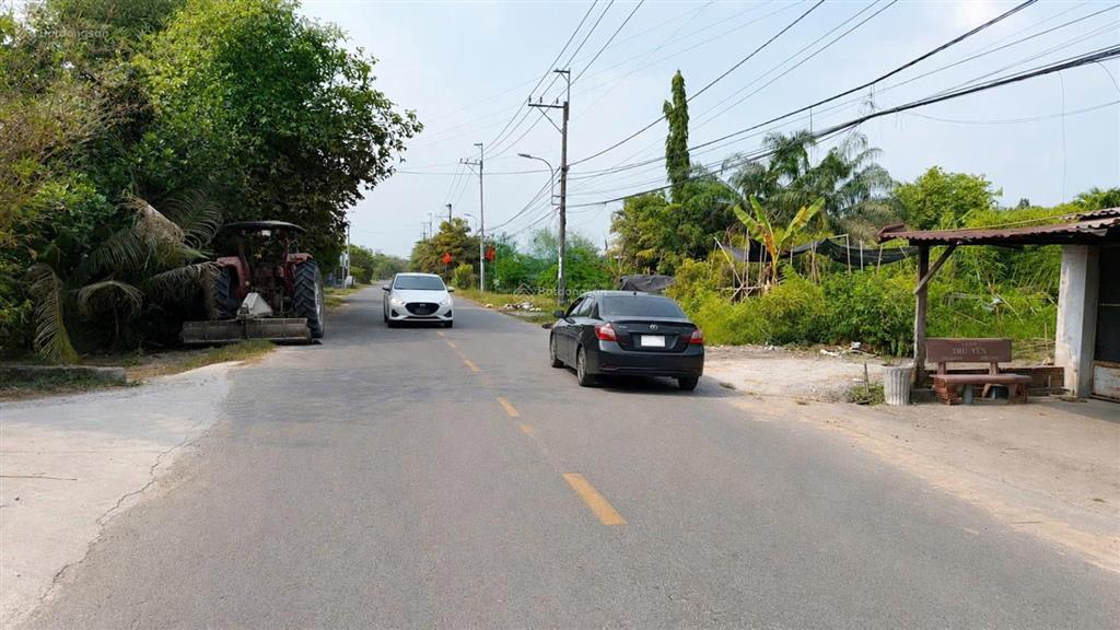 Tôi cần bán 100m2 thổ cư sát ngay mt đường nhựa 12m đường an nhơn tây củ chi  giá 1 tỷ **