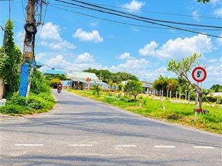 Tôi cần bán lô đất thổ cư mặt tiền đường nhựa 415 tại phường củ chi, tphcm. diện tích 6x18m, 2 tỷ 2