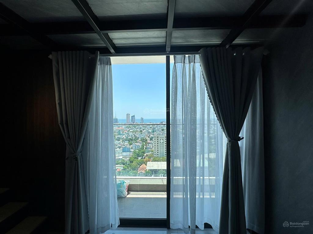 Studio duplex view biển, full nội thất, dọn vào ở ngay