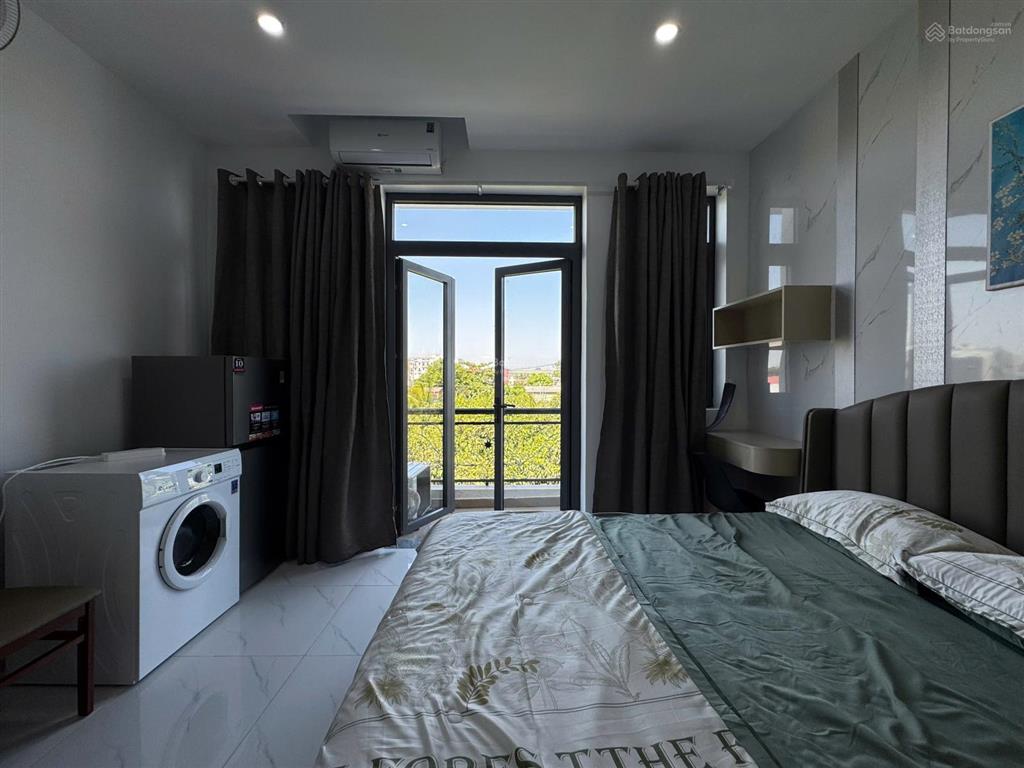 Khai trương căn hộ cao cấp ban công riêng  full nt giặt sấy  ngay vườn lài  nttu