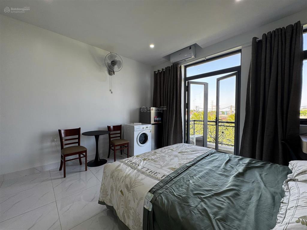 Khai trương căn hộ cao cấp ban công riêng  full nt giặt sấy  ngay vườn lài  nttu