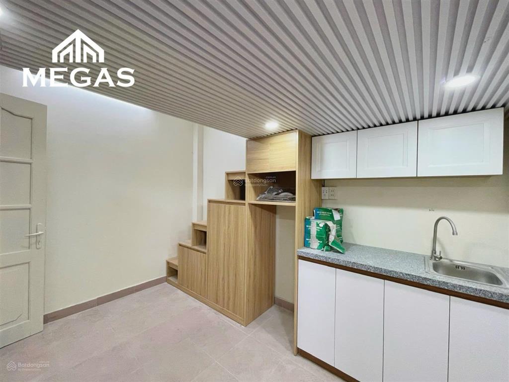 Toà 20 phòng mới xây  đầy đủ nội thất  gác cao  ngay hà huy giáp  cầu an lộc