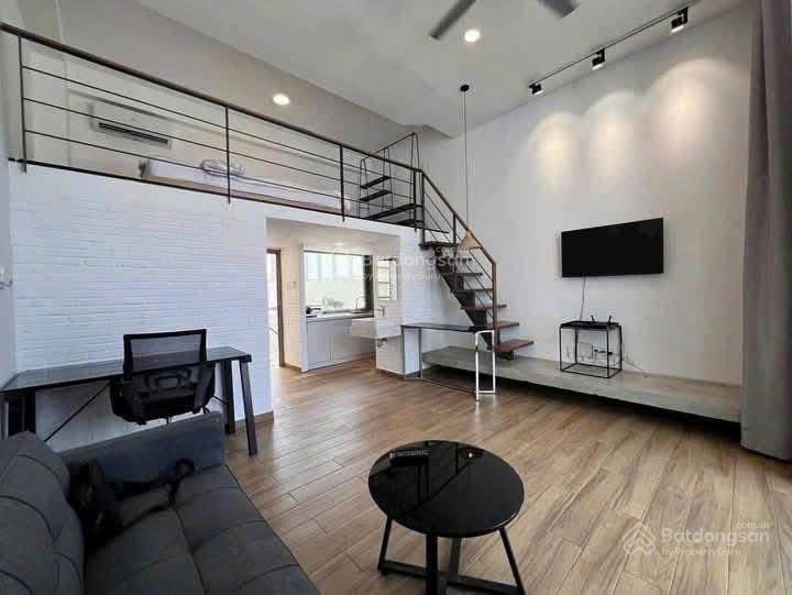 Khai trương ban công rộng 30m2  full nội thất  ngay trường chinh  tân bình