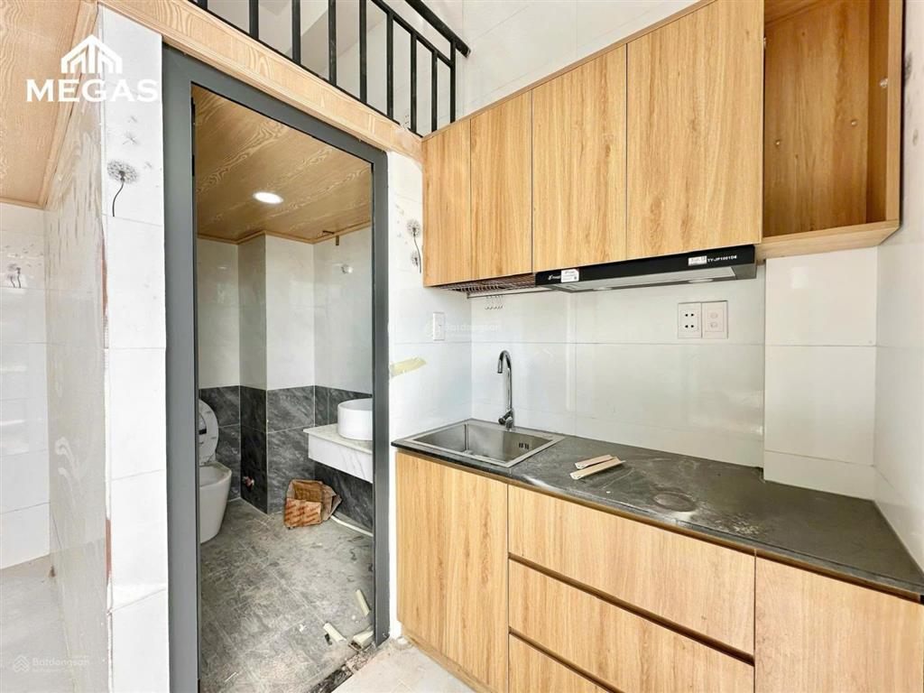 Có gác mới xây 30m2 sẵn máy lạnh  có cửa sổ siêu thoáng  ngay nguyễn văn quá  trường chinh
