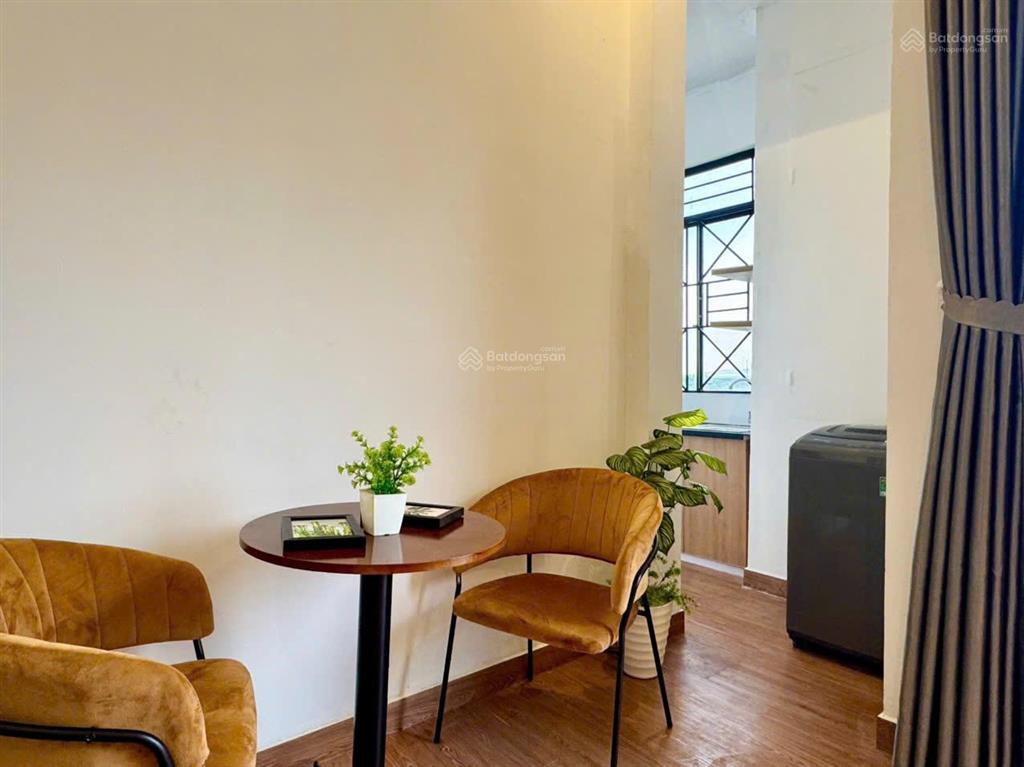Khai trương 15p duplex ban công full nội thất ngay dương quảng hàm đi bộ qua vlu