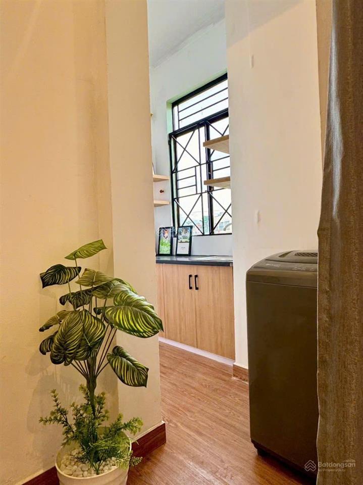 Khai trương 15p duplex ban công full nội thất ngay dương quảng hàm đi bộ qua vlu