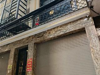 Ccmn nguyễn đổng chi dòng tiền ~200 triệu/tháng 8 tầng thang máy 40 phòng kín phòng