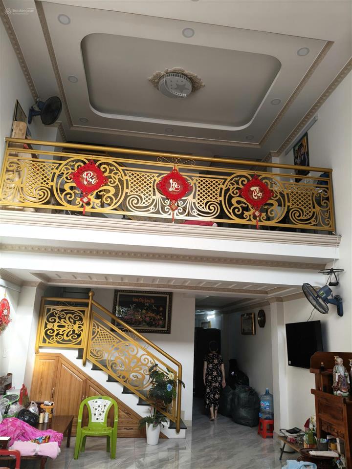 Chính chủ cần bán giải quyết công việc bán căn nhà 5 tầng 90m2 hà huy giáp thạnh lộc q12 hcm
