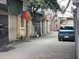 Bán nhà phạm văn đồng  nhà đẹp  ngõ thông ô tô đỗ cửa  40m