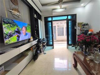 Bán nhà xuân đỉnh  nhà dân xây chắc chắn  gần ô tô  30m